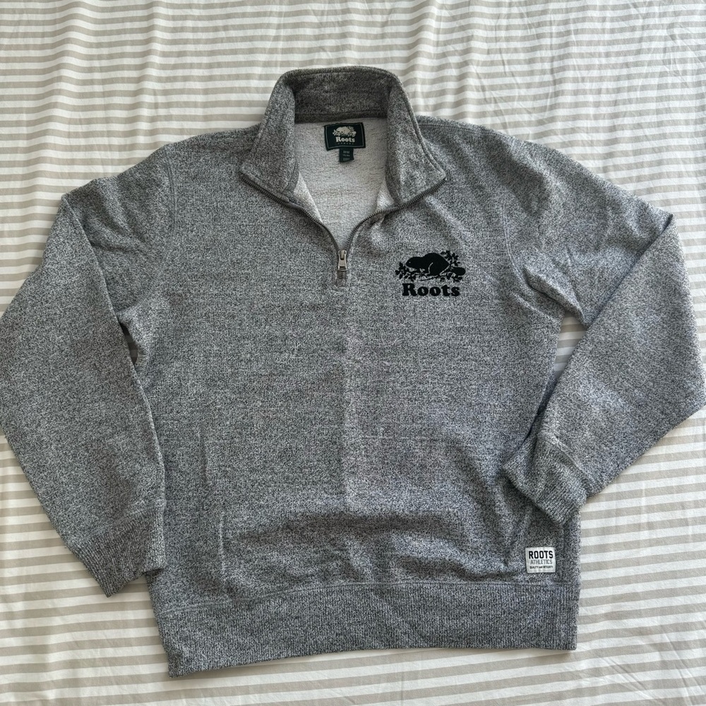 Roots Heathered Gray Knit Top